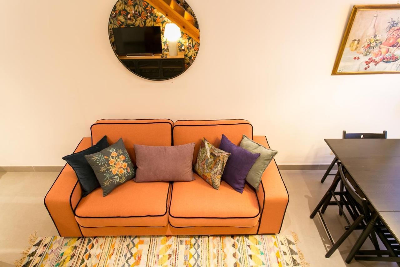 Beautiful House With Patio In Heart! * Lisbon
